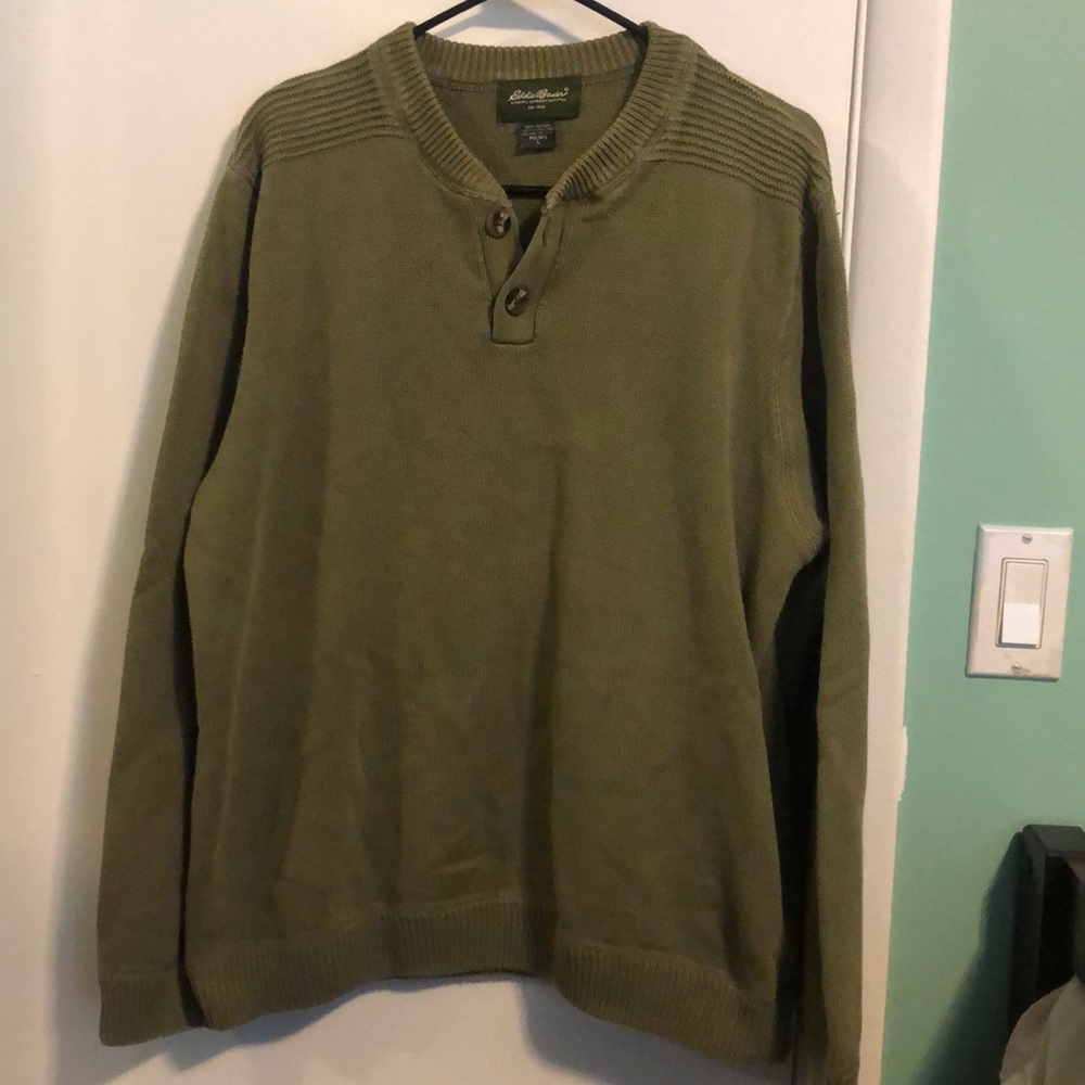 Eddie Bauer men’s large crew neck sweater